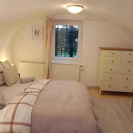 Apartment Mit 1 Schlafzimmer In Altstadthaus Санкт-Файт-ан-дер-Глан Экстерьер фото
